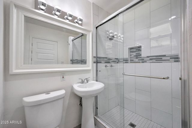 224 W GLENROSA Avenue, Phoenix, AZ 85013