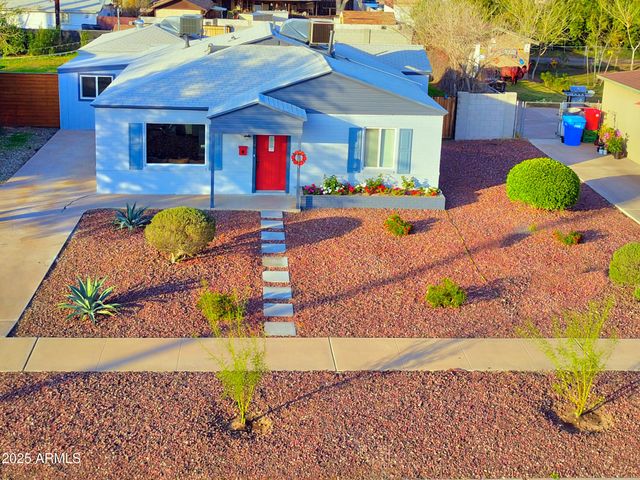 224 W GLENROSA Avenue, Phoenix, AZ 85013