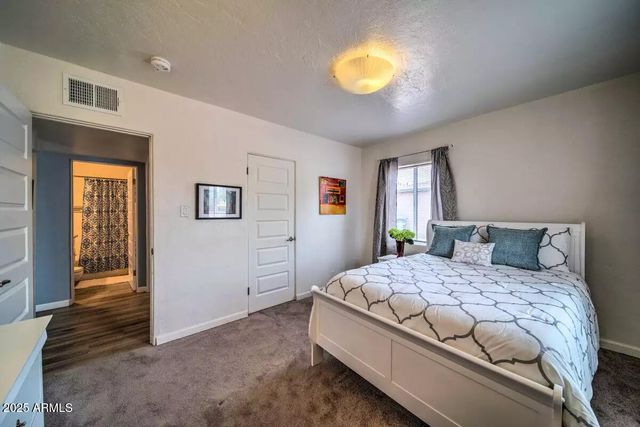 224 W GLENROSA Avenue, Phoenix, AZ 85013