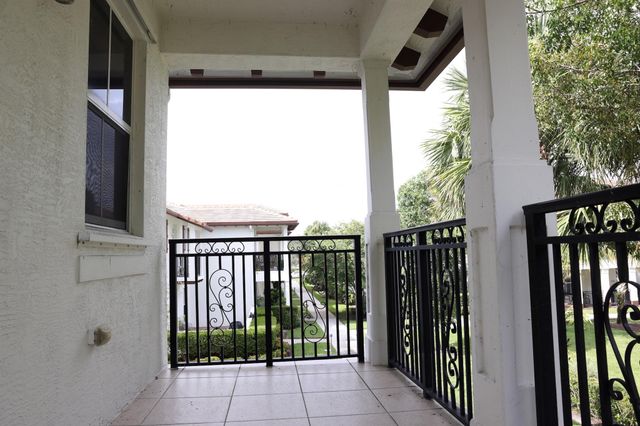 4758 Sierra Ln 4758, Coconut Creek, FL 33073