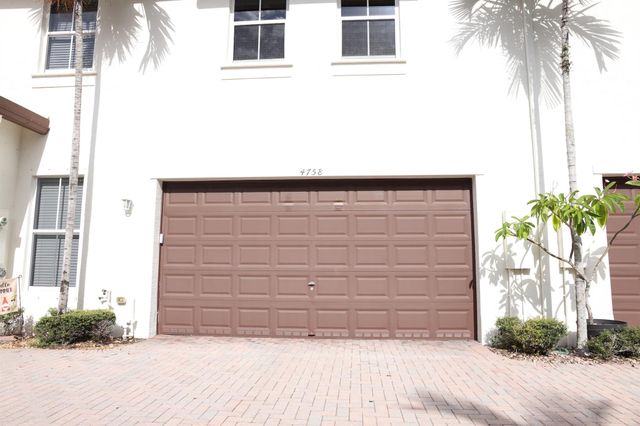 4758 Sierra Ln 4758, Coconut Creek, FL 33073