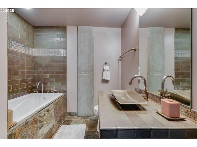 1030 Nw 12TH Ave 522, Portland, OR 97209