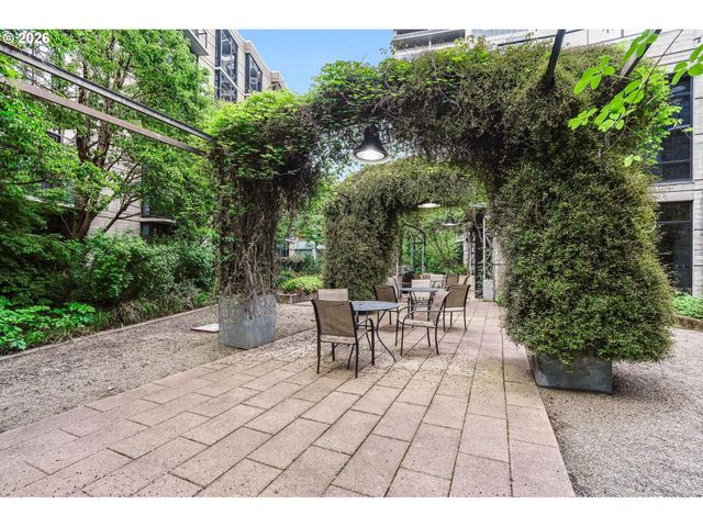 1030 Nw 12TH Ave 522, Portland, OR 97209
