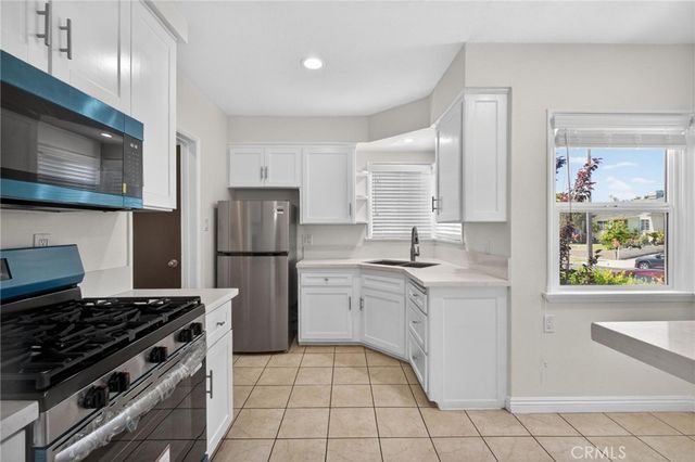 610 E Fairview Boulevard, Inglewood, CA 90302