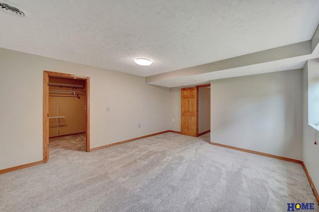 4911 S 76th Street, Lincoln, NE 68516