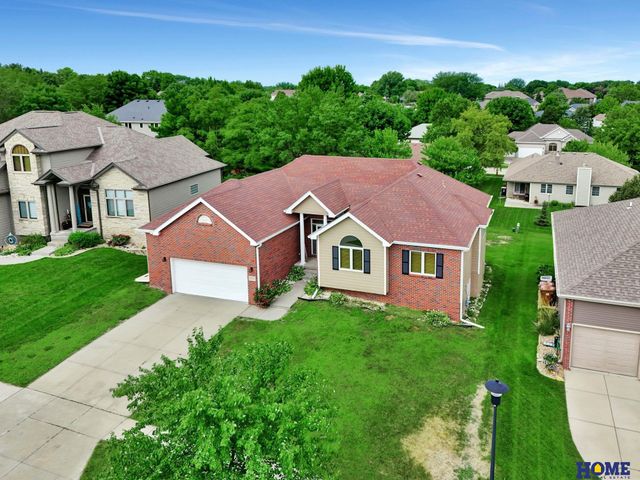 4911 S 76th Street, Lincoln, NE 68516