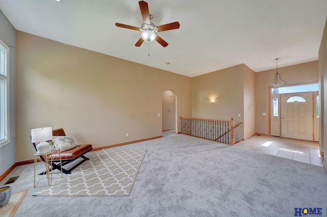 4911 S 76th Street, Lincoln, NE 68516