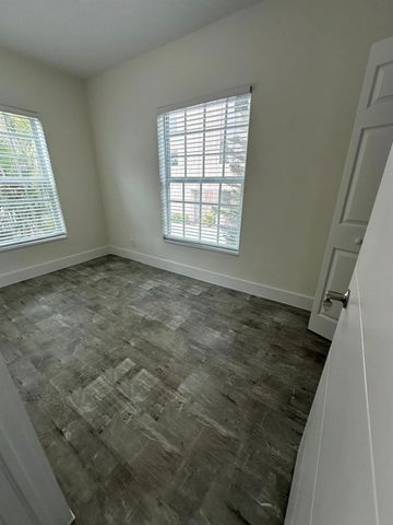 130 Antiquera Avenue, Coral Gables, FL 33134