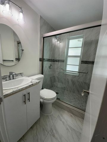 130 Antiquera Avenue, Coral Gables, FL 33134