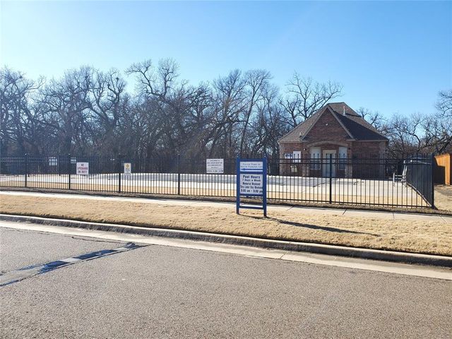 1117 Kelsi Drive, Moore, OK 73160