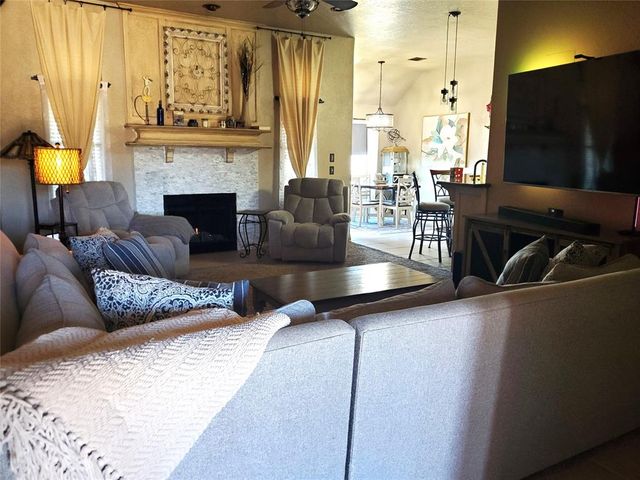 1117 Kelsi Drive, Moore, OK 73160