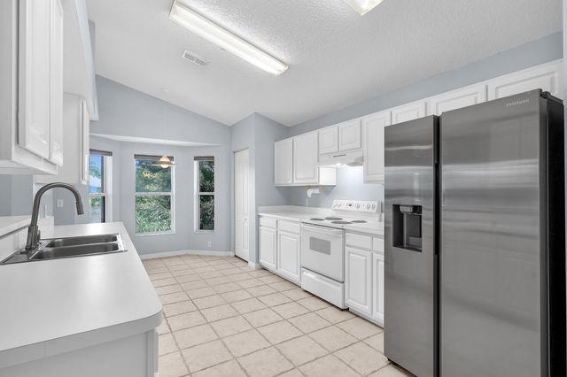 2340 Commodores Club Blvd, St Augustine, FL 32080