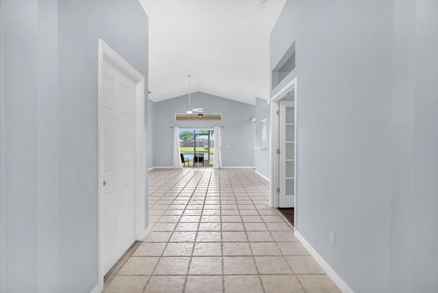 2340 Commodores Club Blvd, St Augustine, FL 32080