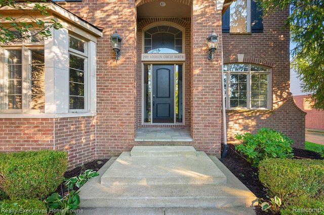 2919 Addison Circle N, Oakland Charter Township, MI 48306