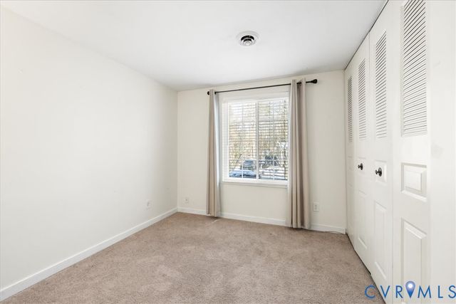 8819 Pepperidge Rd, Chesterfield, VA 23236