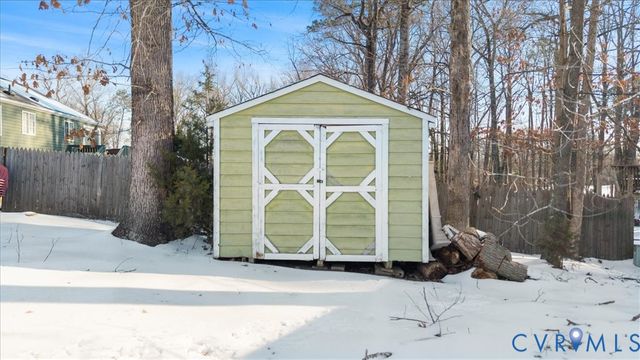 8819 Pepperidge Rd, Chesterfield, VA 23236