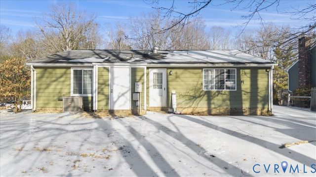 8819 Pepperidge Rd, Chesterfield, VA 23236