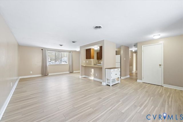 8819 Pepperidge Rd, Chesterfield, VA 23236