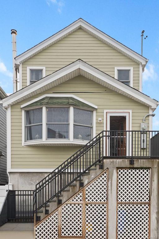 118 6th Road, Broad Channel, NY 11693