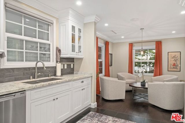 5618 Saint Clair Avenue, Valley Village, CA 91607