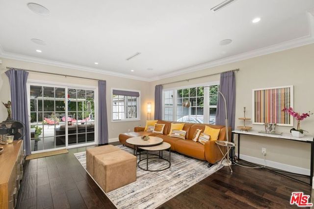 5618 Saint Clair Avenue, Valley Village, CA 91607