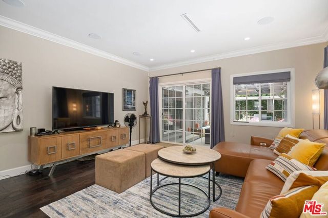 5618 Saint Clair Avenue, Valley Village, CA 91607