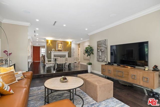 5618 Saint Clair Avenue, Valley Village, CA 91607