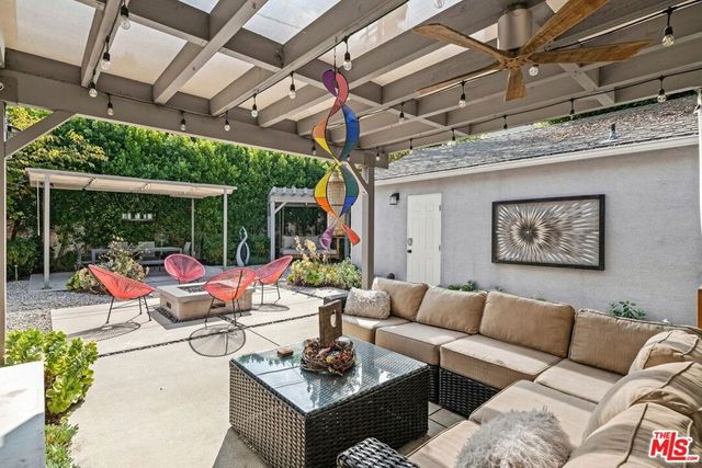 5618 Saint Clair Avenue, Valley Village, CA 91607