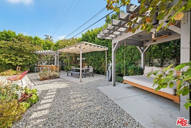 5618 Saint Clair Avenue, Valley Village, CA 91607