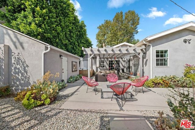 5618 Saint Clair Avenue, Valley Village, CA 91607