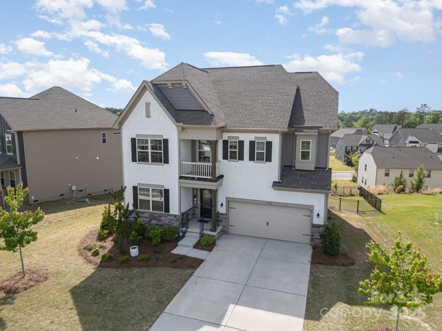 17502 Snug Harbor Road, Charlotte, NC 28278