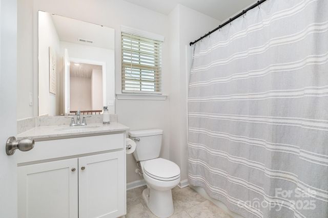 17502 Snug Harbor Road, Charlotte, NC 28278