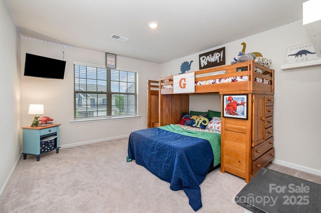 17502 Snug Harbor Road, Charlotte, NC 28278