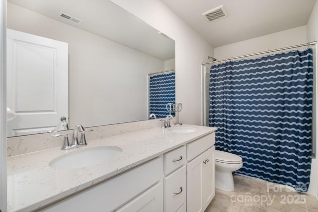 17502 Snug Harbor Road, Charlotte, NC 28278