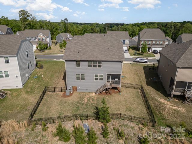 17502 Snug Harbor Road, Charlotte, NC 28278