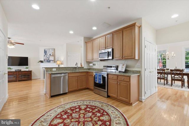1006 HERITAGE FIELDS AVE, Rockville, MD 20850