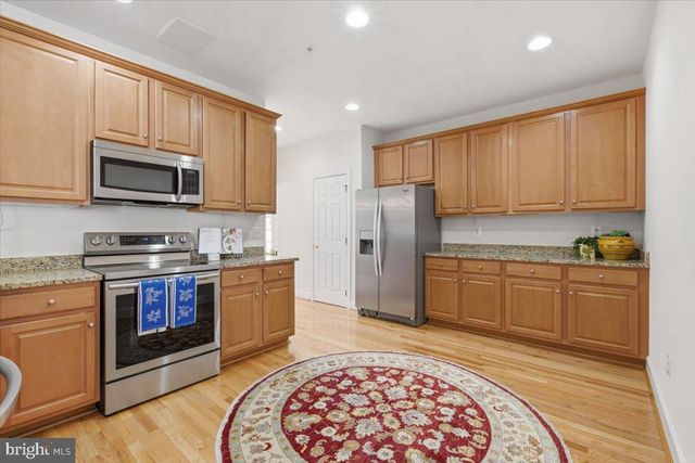 1006 HERITAGE FIELDS AVE, Rockville, MD 20850
