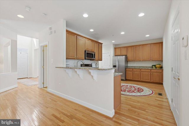 1006 HERITAGE FIELDS AVE, Rockville, MD 20850