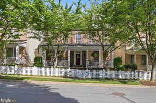 1006 HERITAGE FIELDS AVE, Rockville, MD 20850