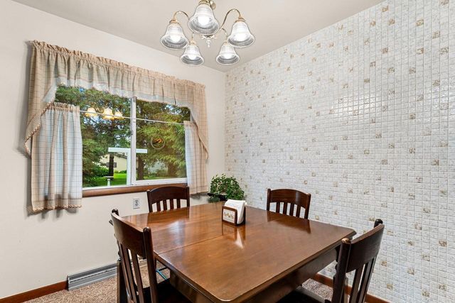 1619 Miriam ROAD, Manitowoc, WI 54220