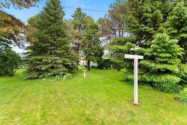 1619 Miriam ROAD, Manitowoc, WI 54220