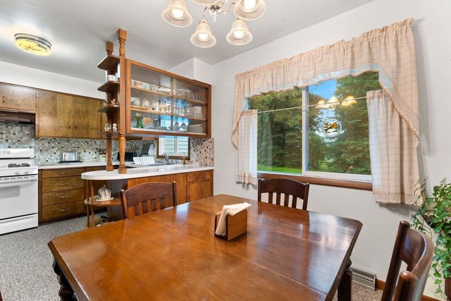 1619 Miriam ROAD, Manitowoc, WI 54220