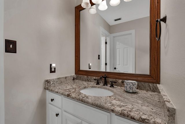 1212 Jasmine Ln., Longview, TX 75604