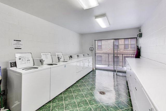 420 Linden Avenue 502, Wilmette, IL 60091