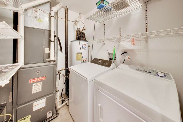 2702 W CHICAGO Avenue 2, Chicago, IL 60622