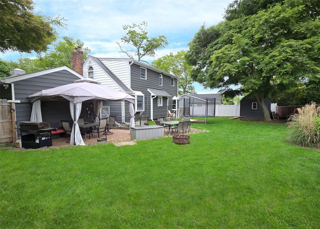 264 N 5th Street, Ronkonkoma, NY 11779