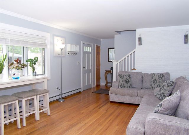 264 N 5th Street, Ronkonkoma, NY 11779