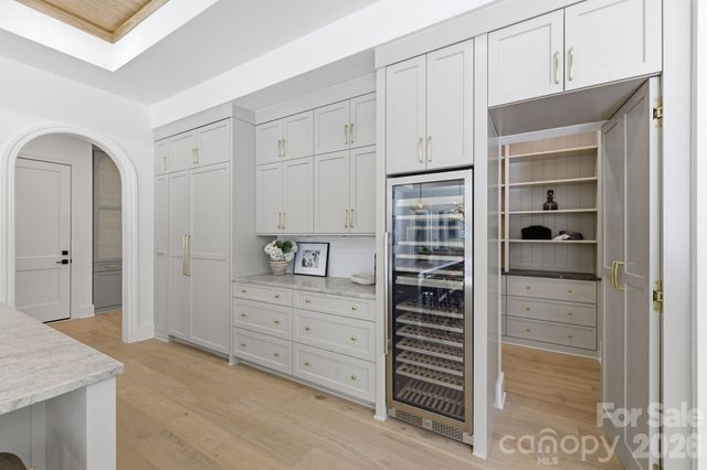 3028 Eastham Lane, Charlotte, NC 28209