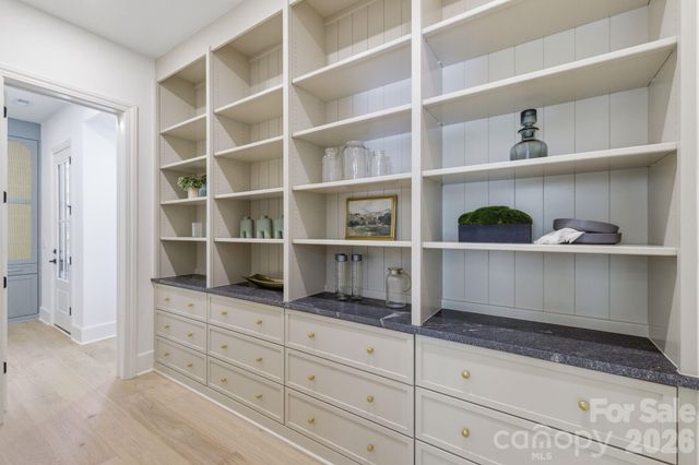 3028 Eastham Lane, Charlotte, NC 28209