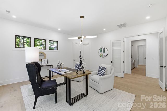 3028 Eastham Lane, Charlotte, NC 28209